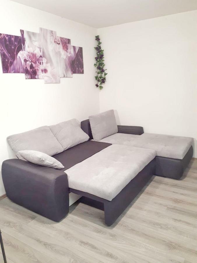 New Zagreb - Purple Apartment Екстер'єр фото