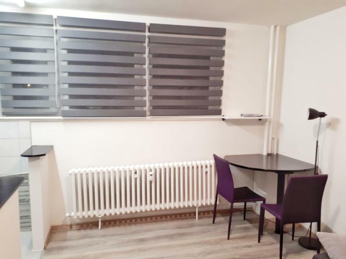 New Zagreb - Purple Apartment Екстер'єр фото